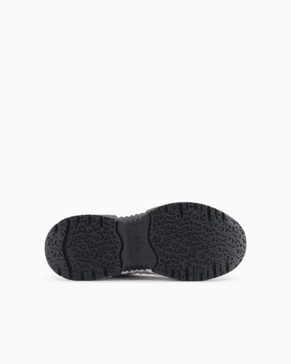 Mesh sneakers with custom tread