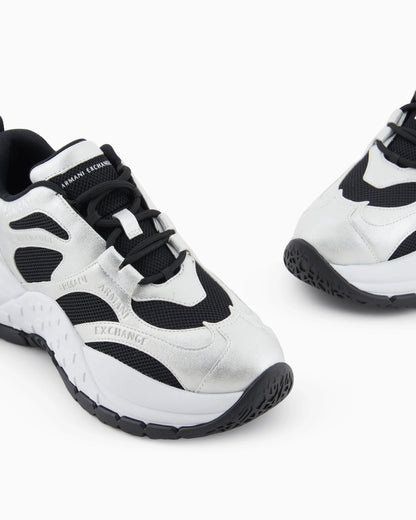 Chunky sneakers with metal details