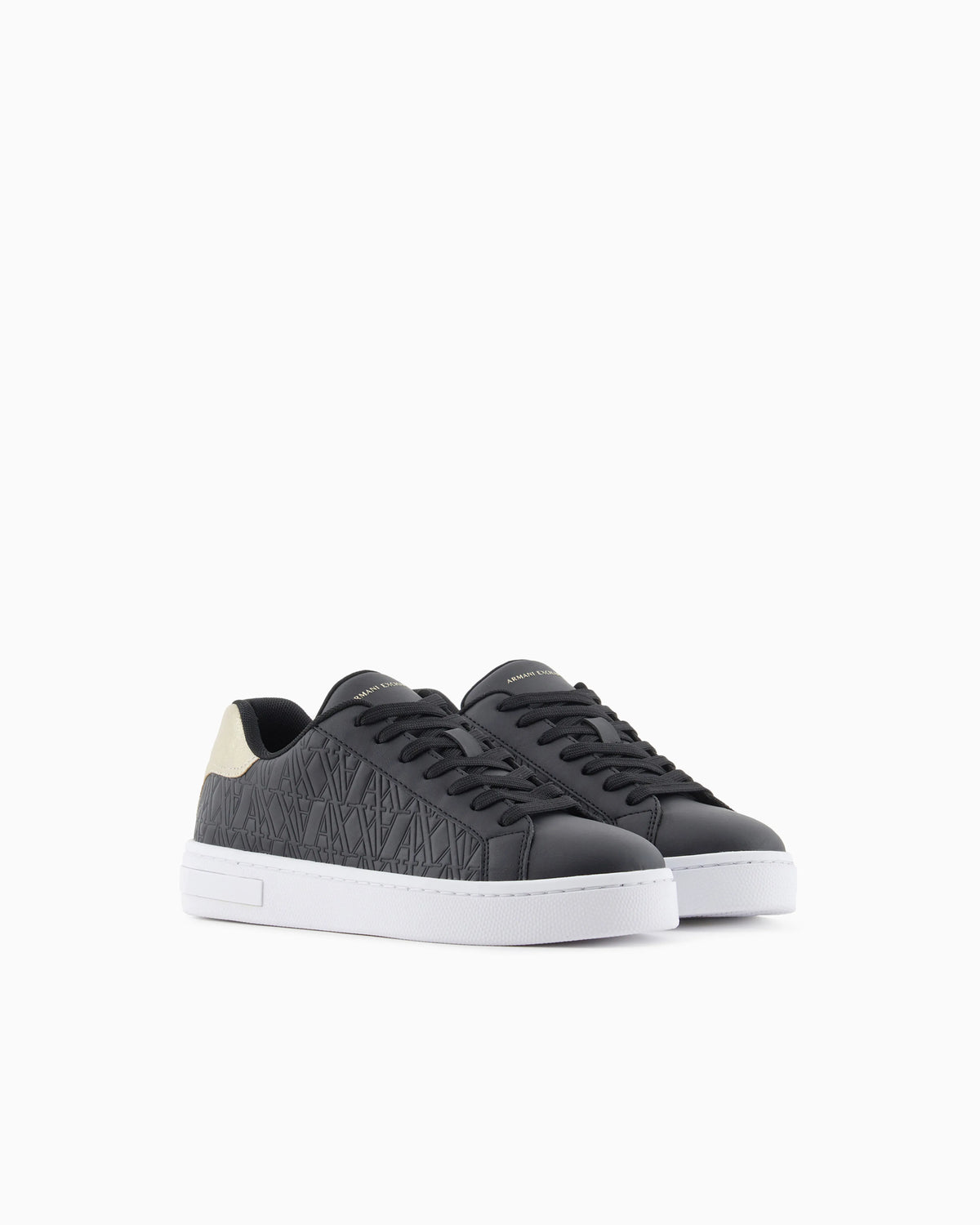 Low-top sneakers with embossed pattern and contrast heel