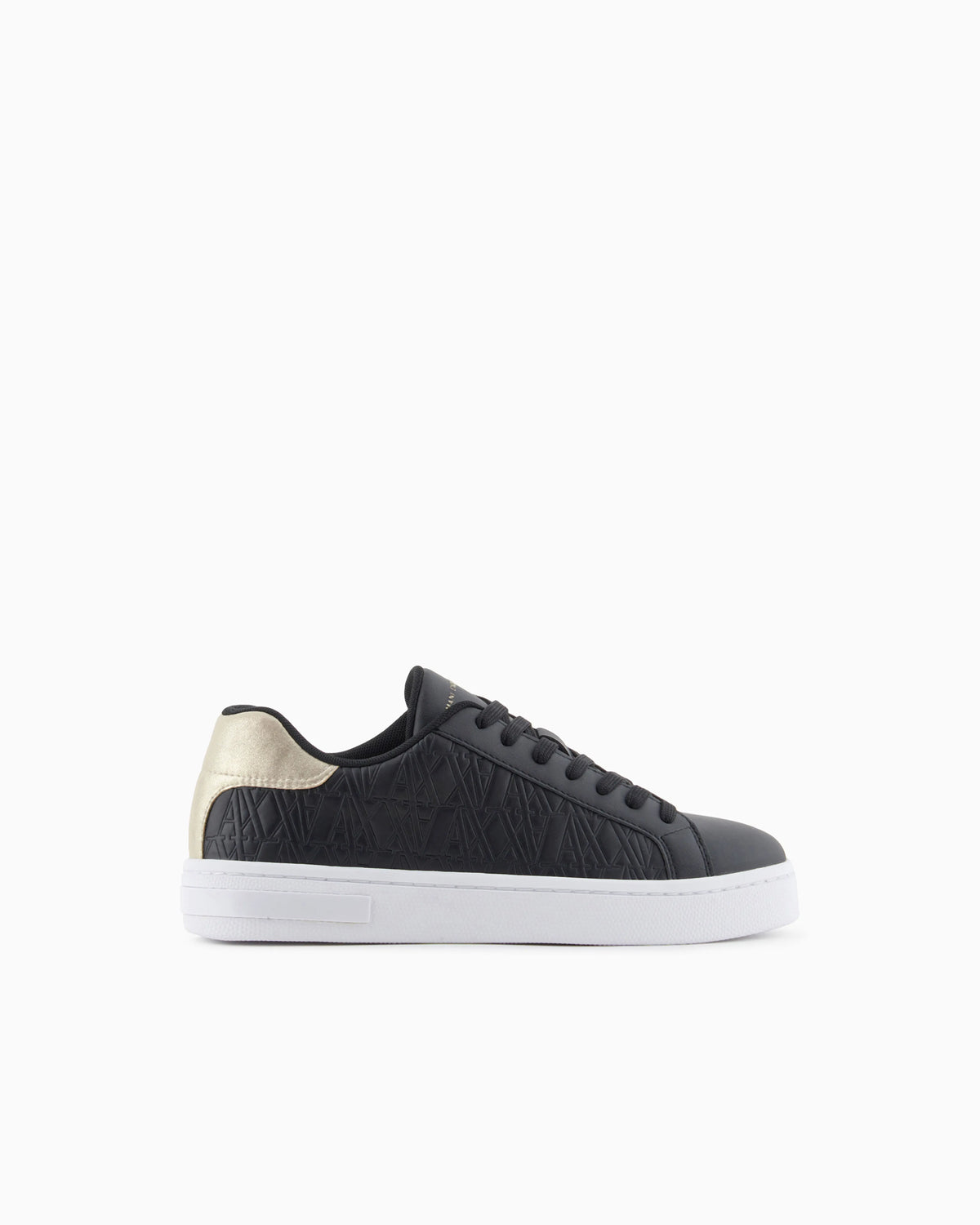Low-top sneakers with embossed pattern and contrast heel