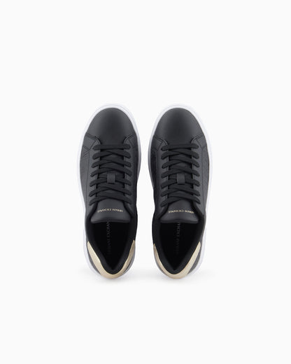 Low-top sneakers with embossed pattern and contrast heel