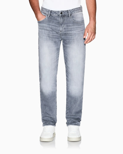 Faded fleece denim jeans with a comfort slim fit