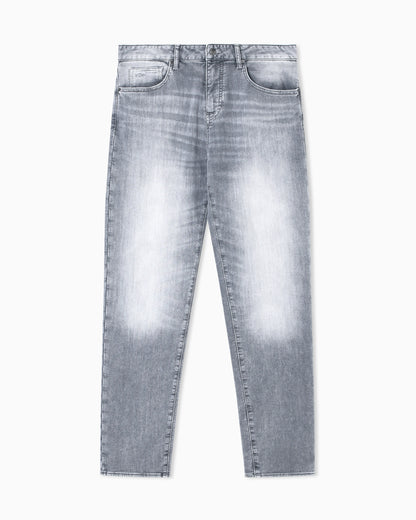 Faded fleece denim jeans with a comfort slim fit