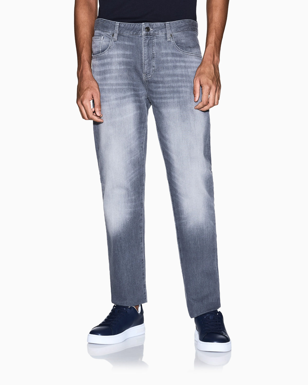 Faded fleece denim jeans with a comfort slim fit