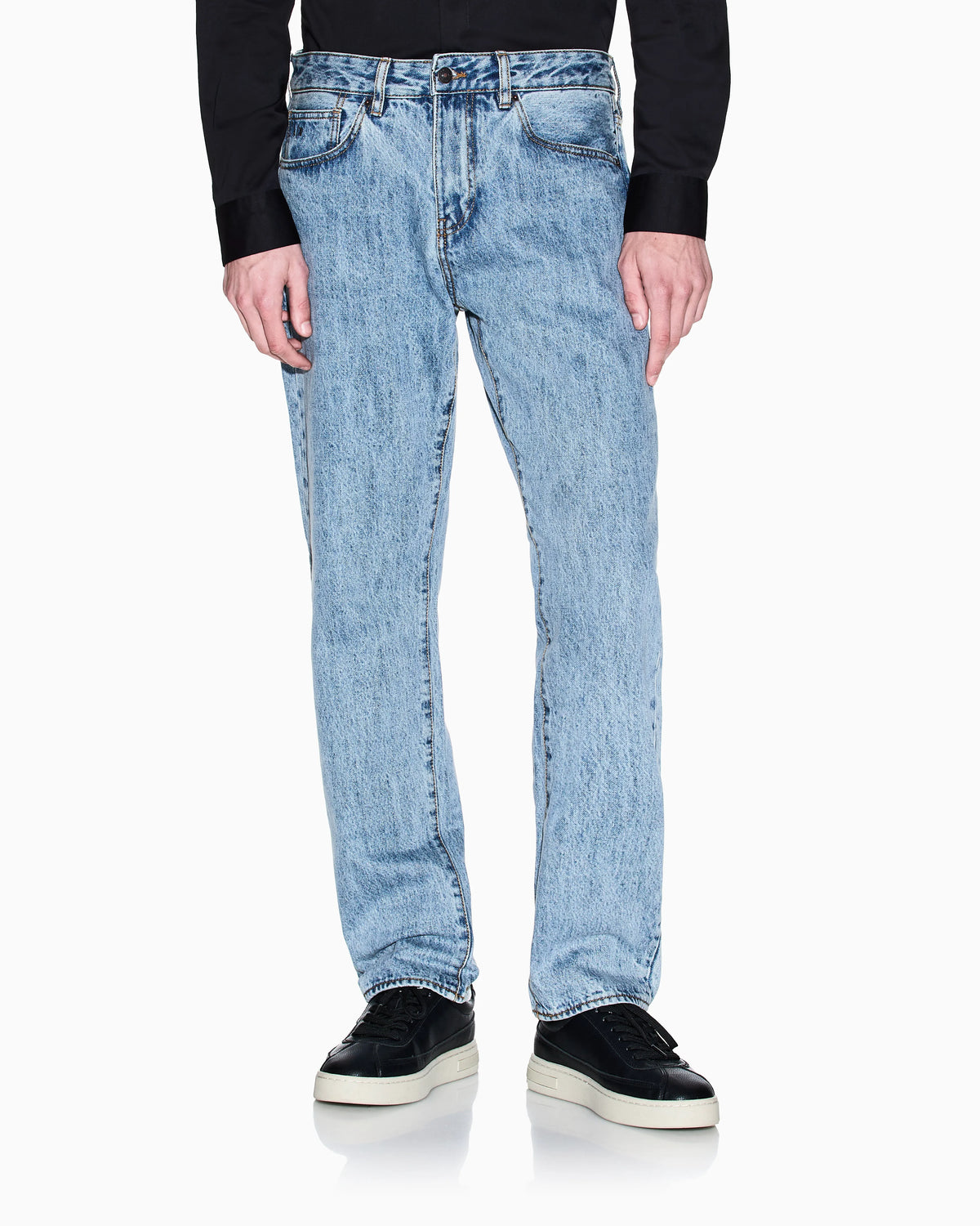 Slim-fit denim jeans