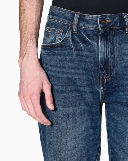 Slim-fit denim jeans