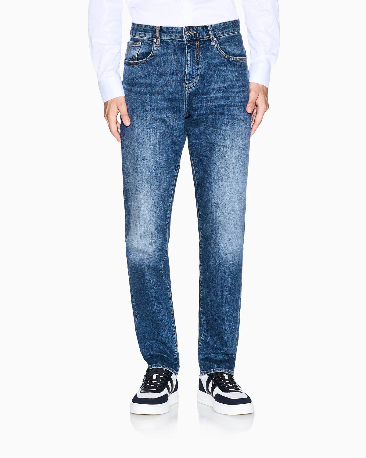 Slim fit jeans in stretch denim
