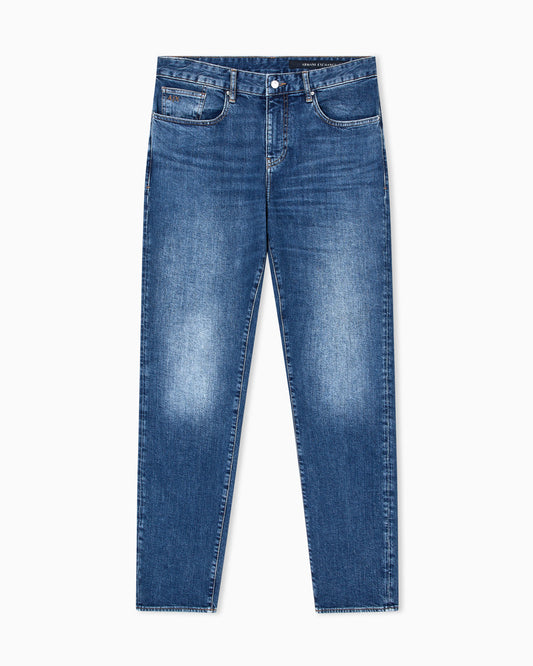 Slim fit jeans in stretch denim