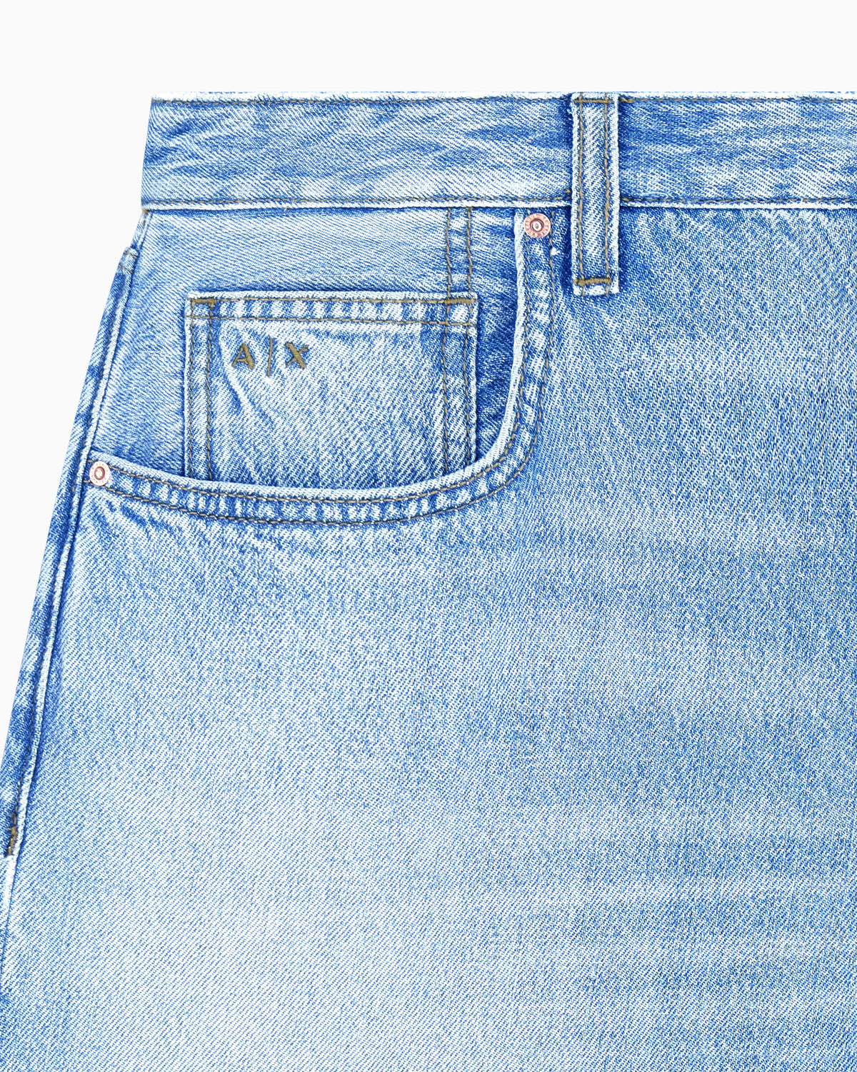 loose tapered fit 5 pockets denim pant in washed cotton