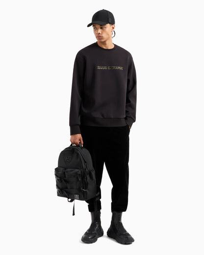 Crewneck sweatshirt with metal profile logo