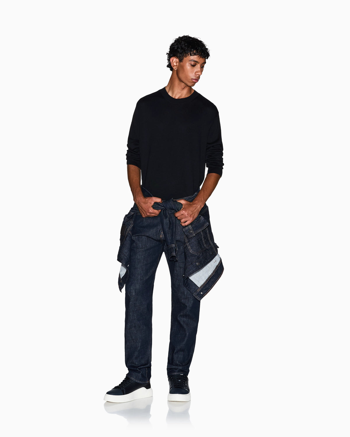 Crew neck sweater in a cotton blend with ribbed cuffs Icon