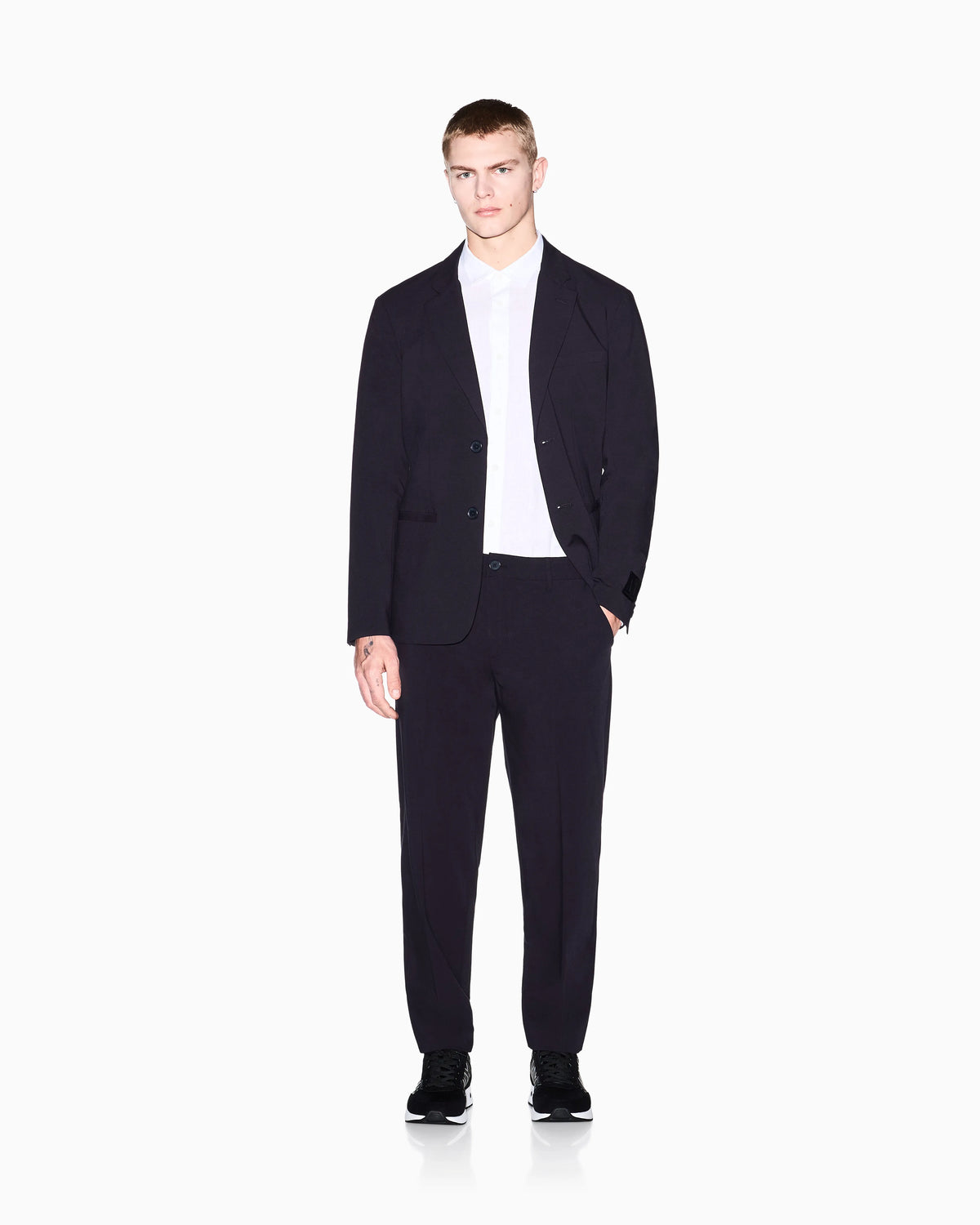 Tailored straight-leg trousers in wool blend Icon