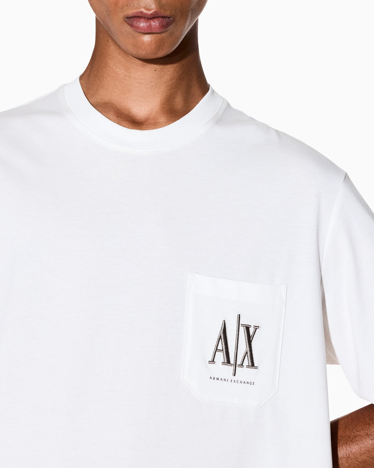 Cotton jersey t-shirt with crewneck and pocket Icon