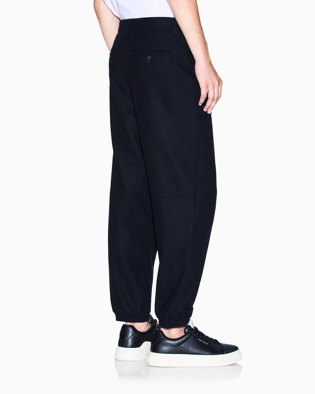 Oversized trousers with pleats