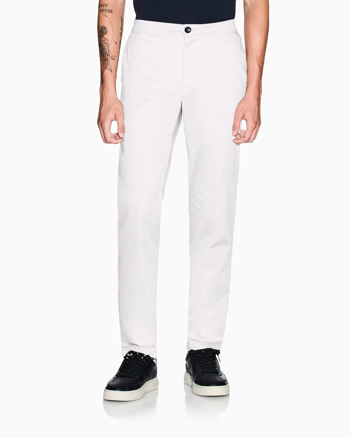 Straight-leg chinos in stretch cotton satin Essential