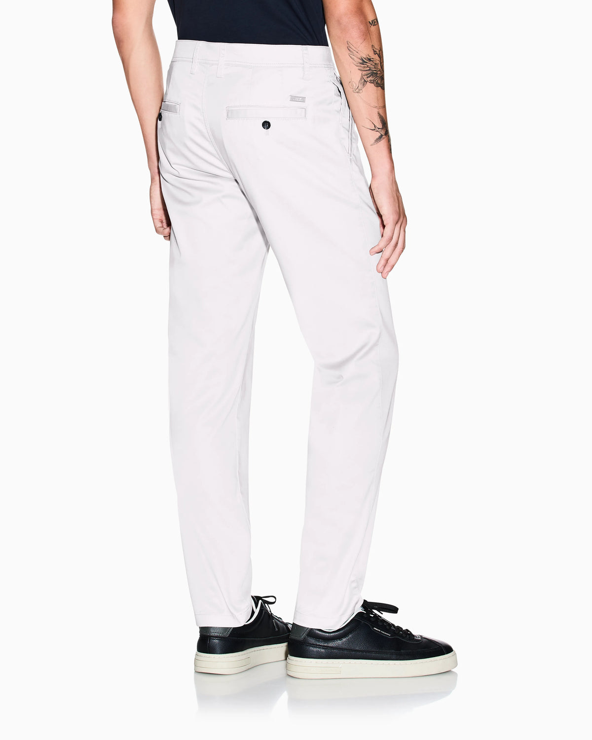 Straight-leg chinos in stretch cotton satin Essential