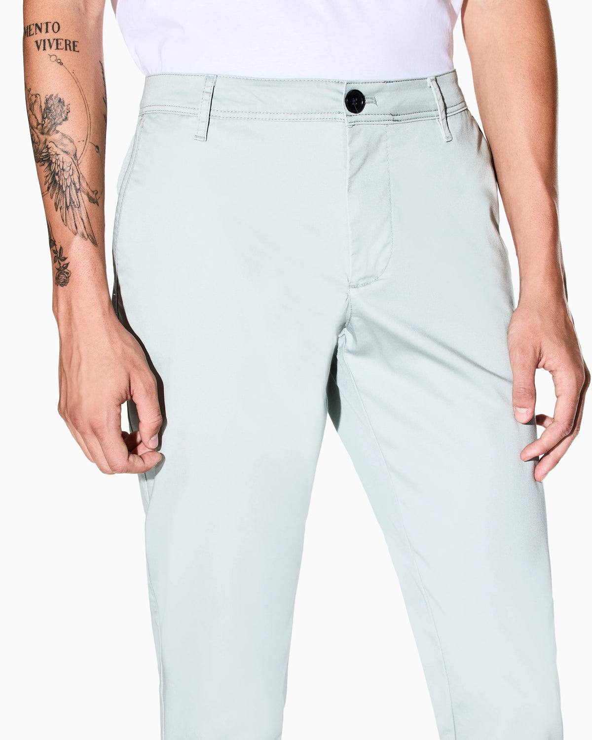 Straight-leg chinos in stretch cotton satin Essential