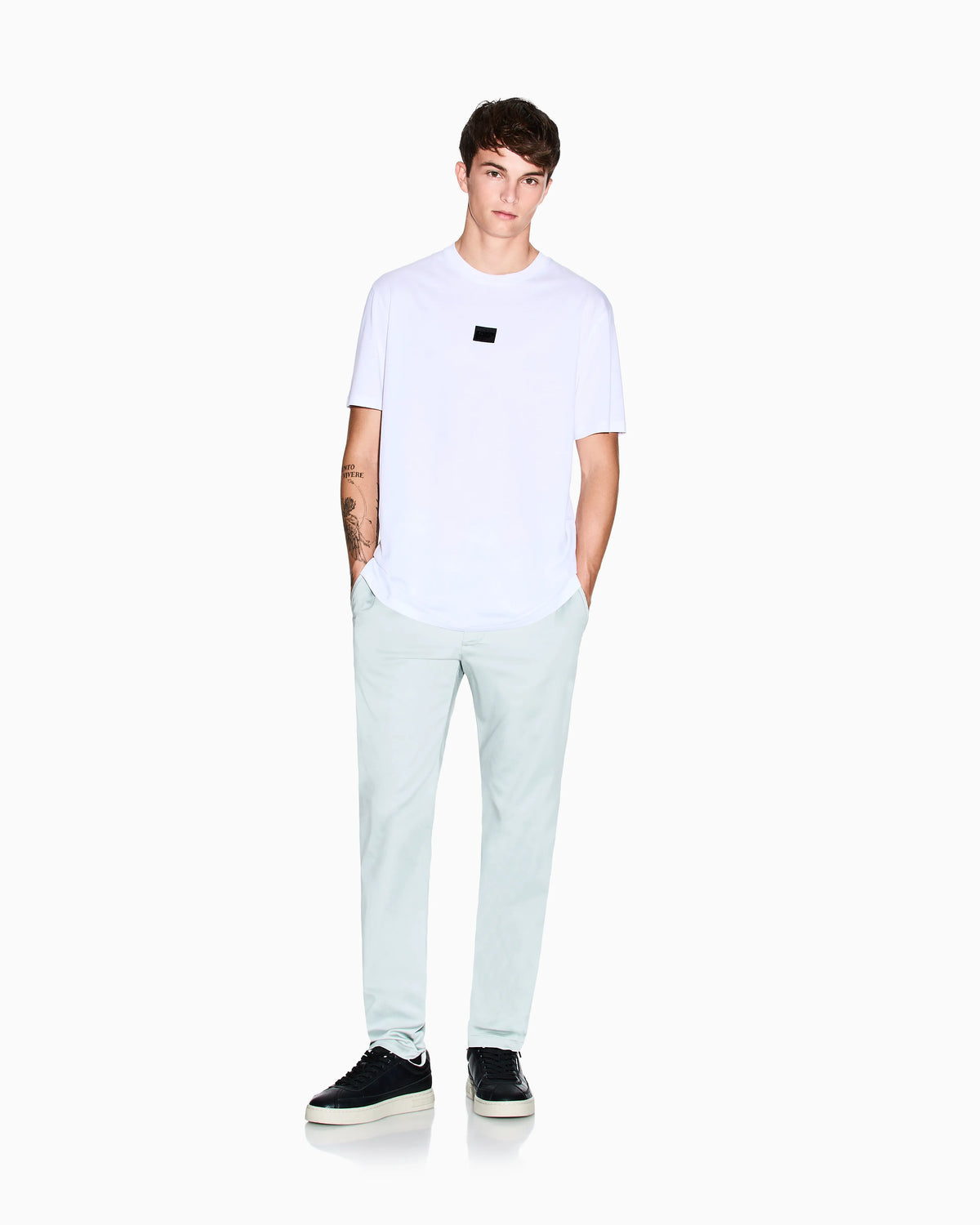Straight-leg chinos in stretch cotton satin Essential