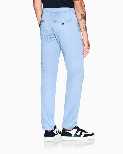 Straight-leg chinos in stretch cotton satin Essential