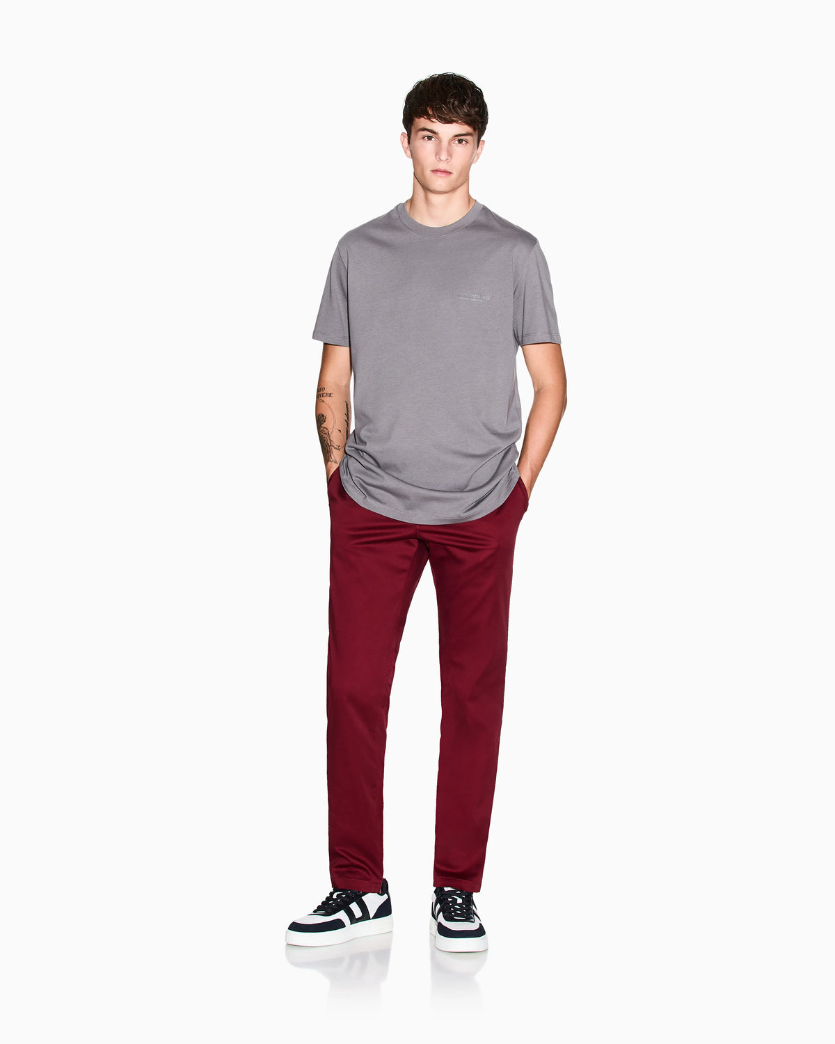 Straight-leg chinos in stretch cotton satin Essential
