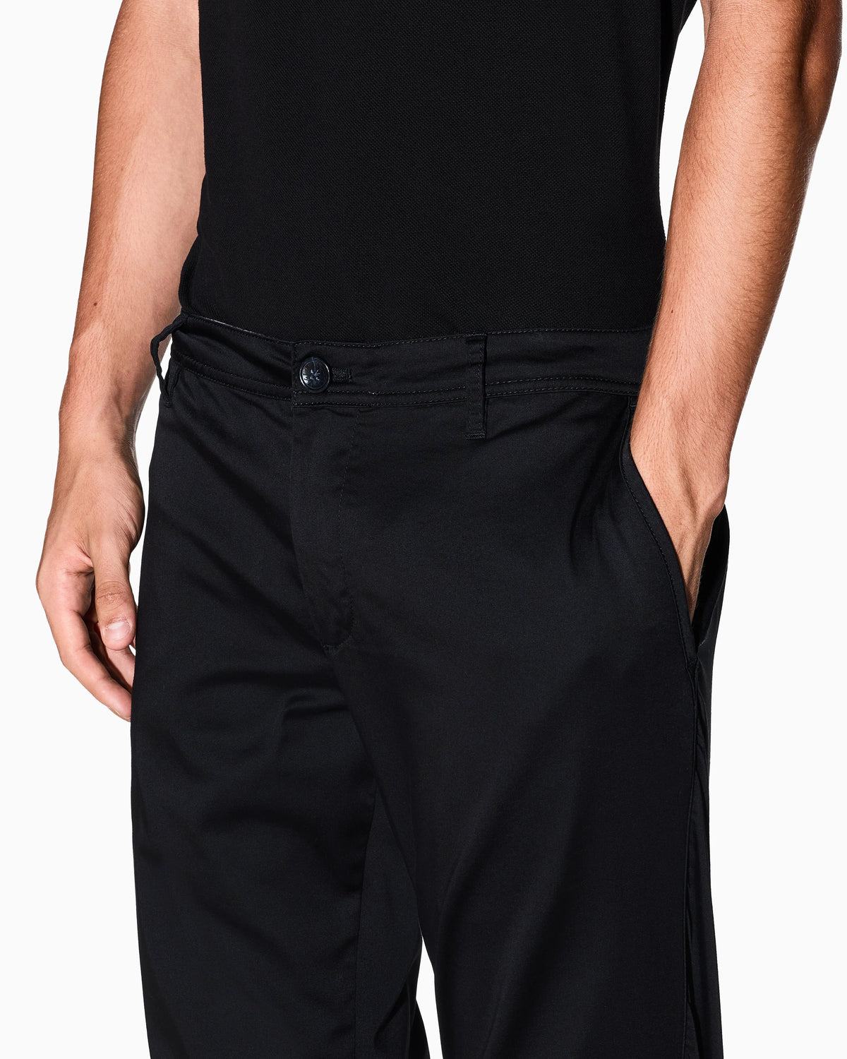Straight-leg chinos in stretch cotton satin Essential