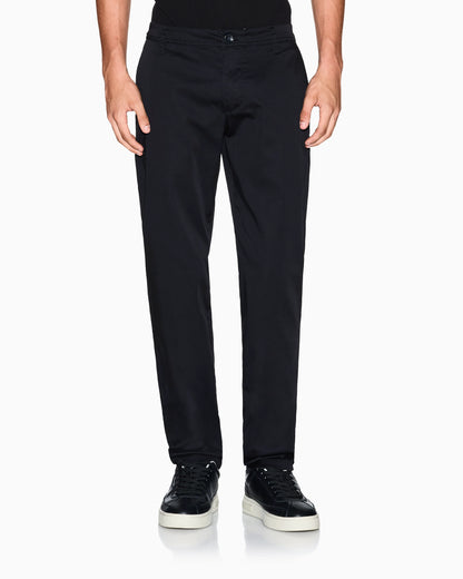 Straight-leg chinos in stretch cotton satin Essential