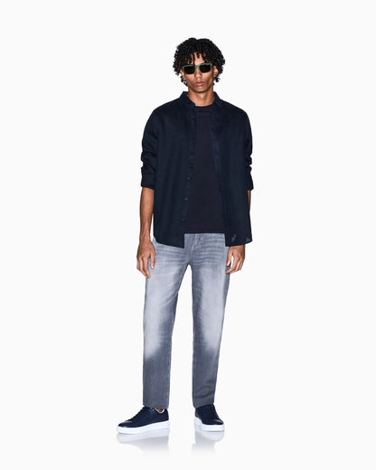 Button-up shirt in linen with classic collar