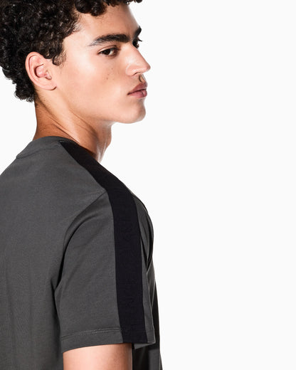 Regular fit cotton t-shirt with embossed logo Essential