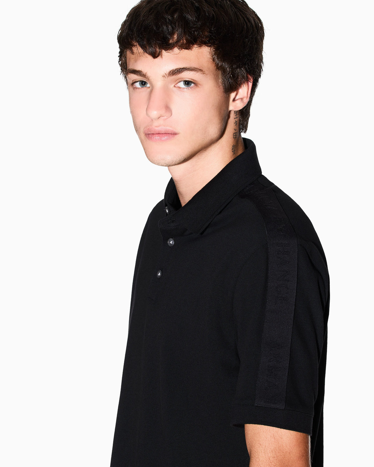 Contrasting tape polo in cotton pique