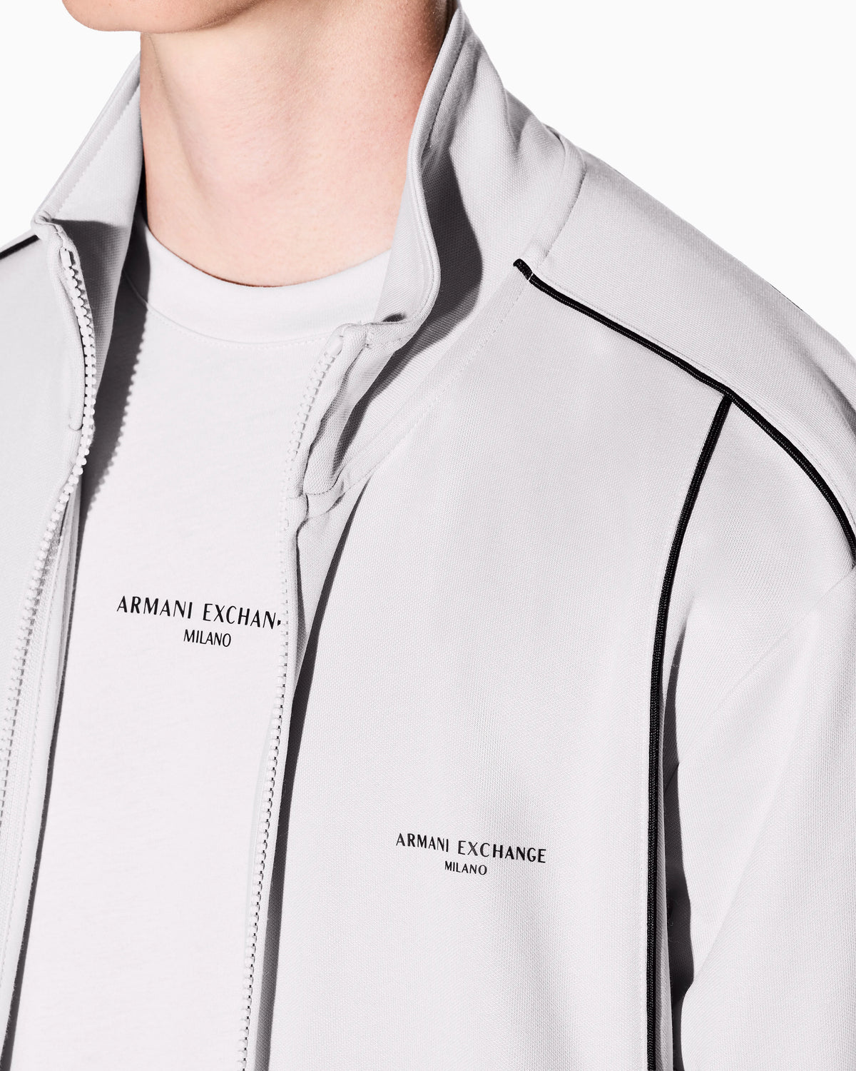 Full-zip sweatshirt with contrasting piping