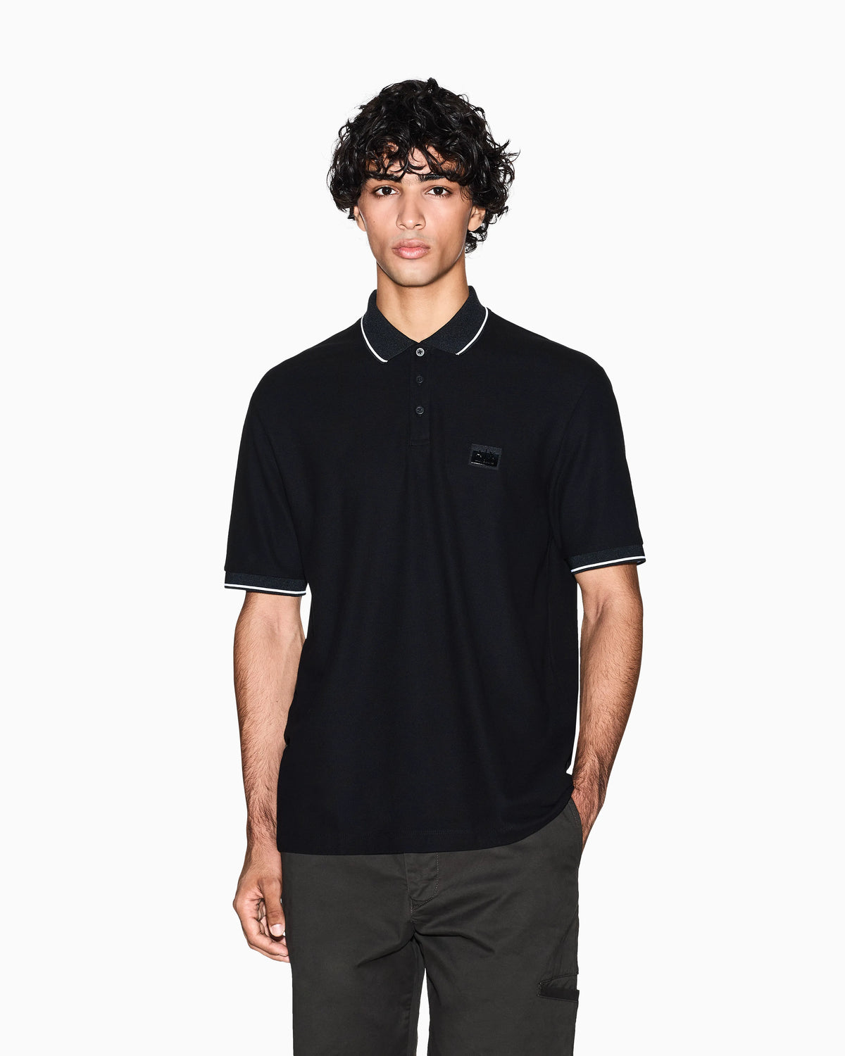 Regular fit polo shirt with contrasting profiles