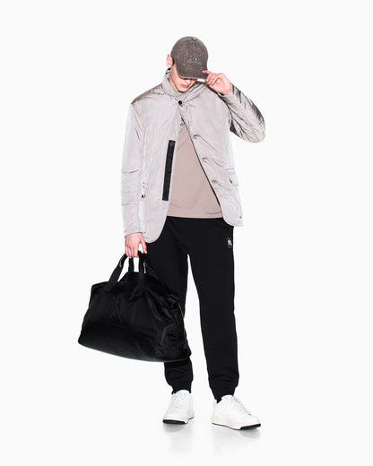 Jogger pants with metal logo