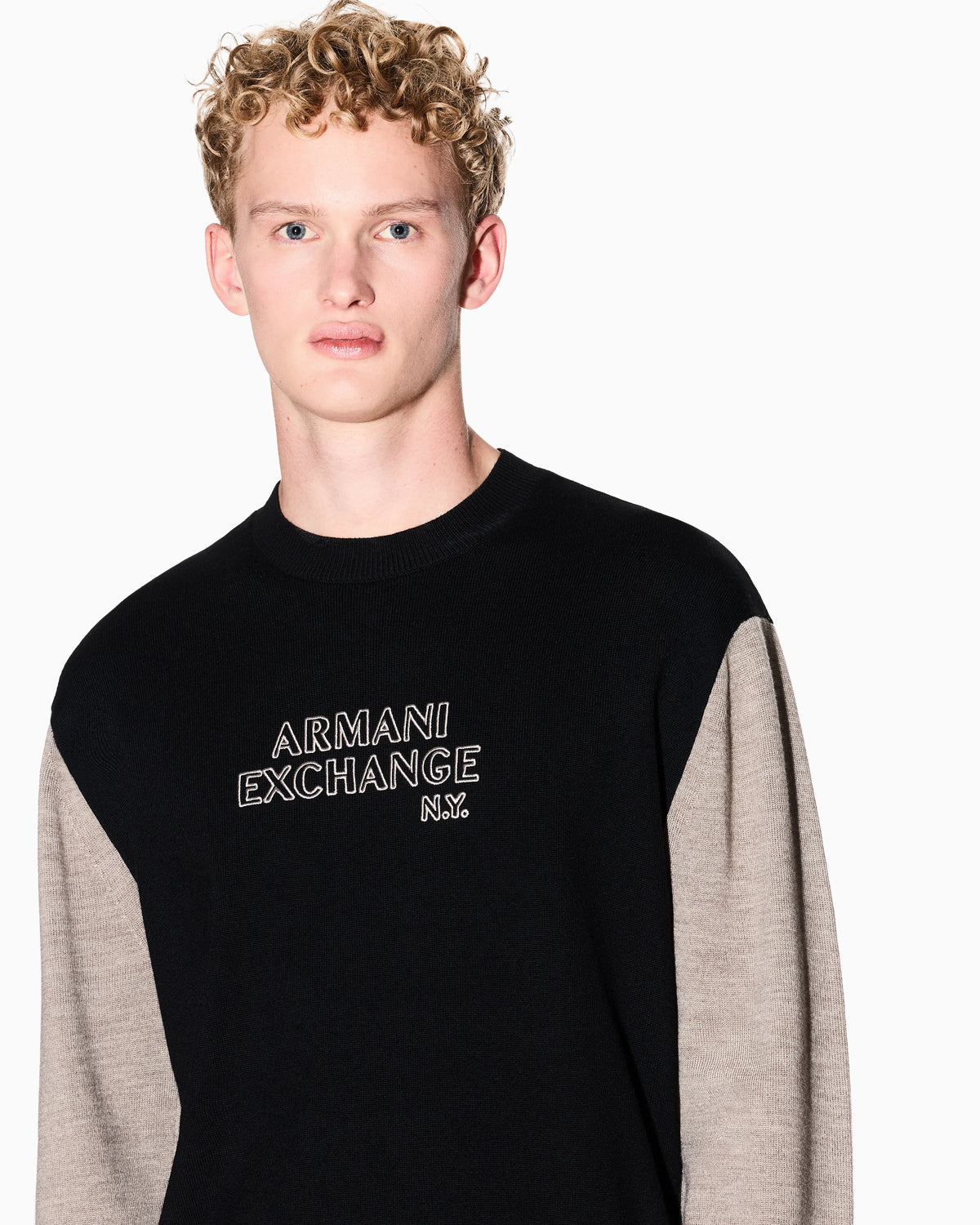 Sweater with logo and contrasting sleeves