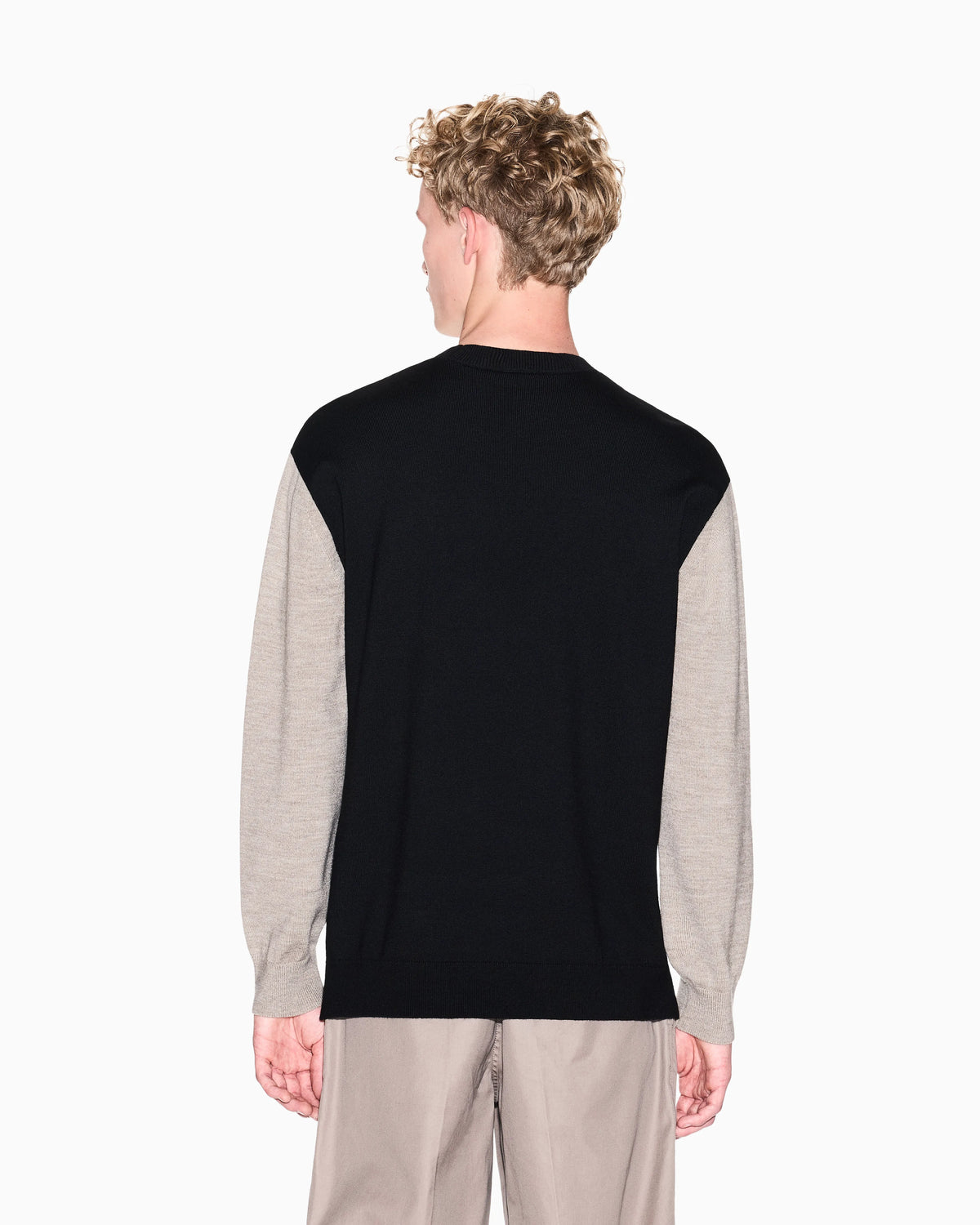 Sweater with logo and contrasting sleeves