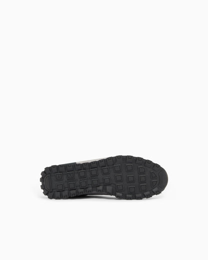 Sneakers in mesh and microsuede