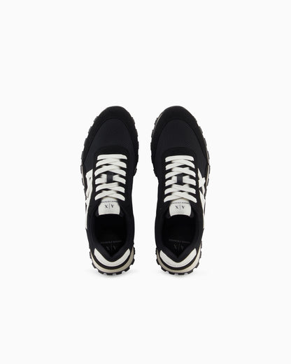 Sneakers in mesh and microsuede