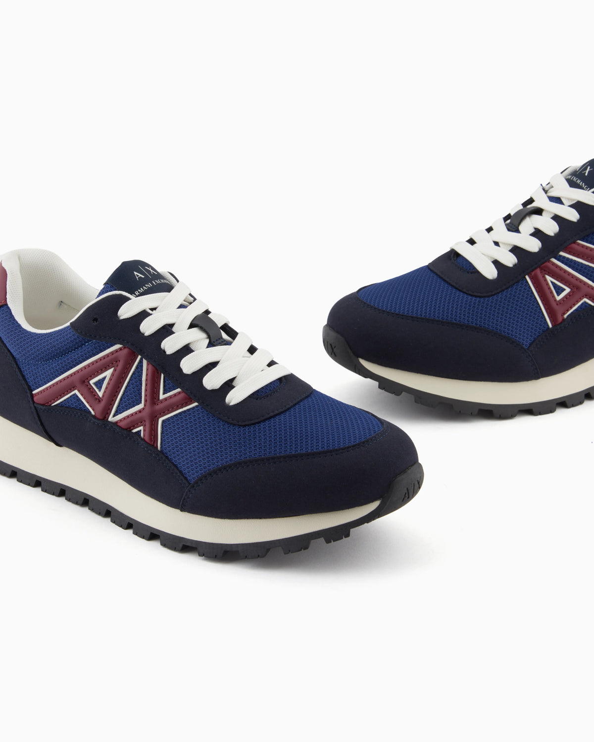 Sneakers in mesh and microsuede