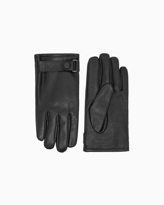 Smooth leather gloves with a strap and button closure