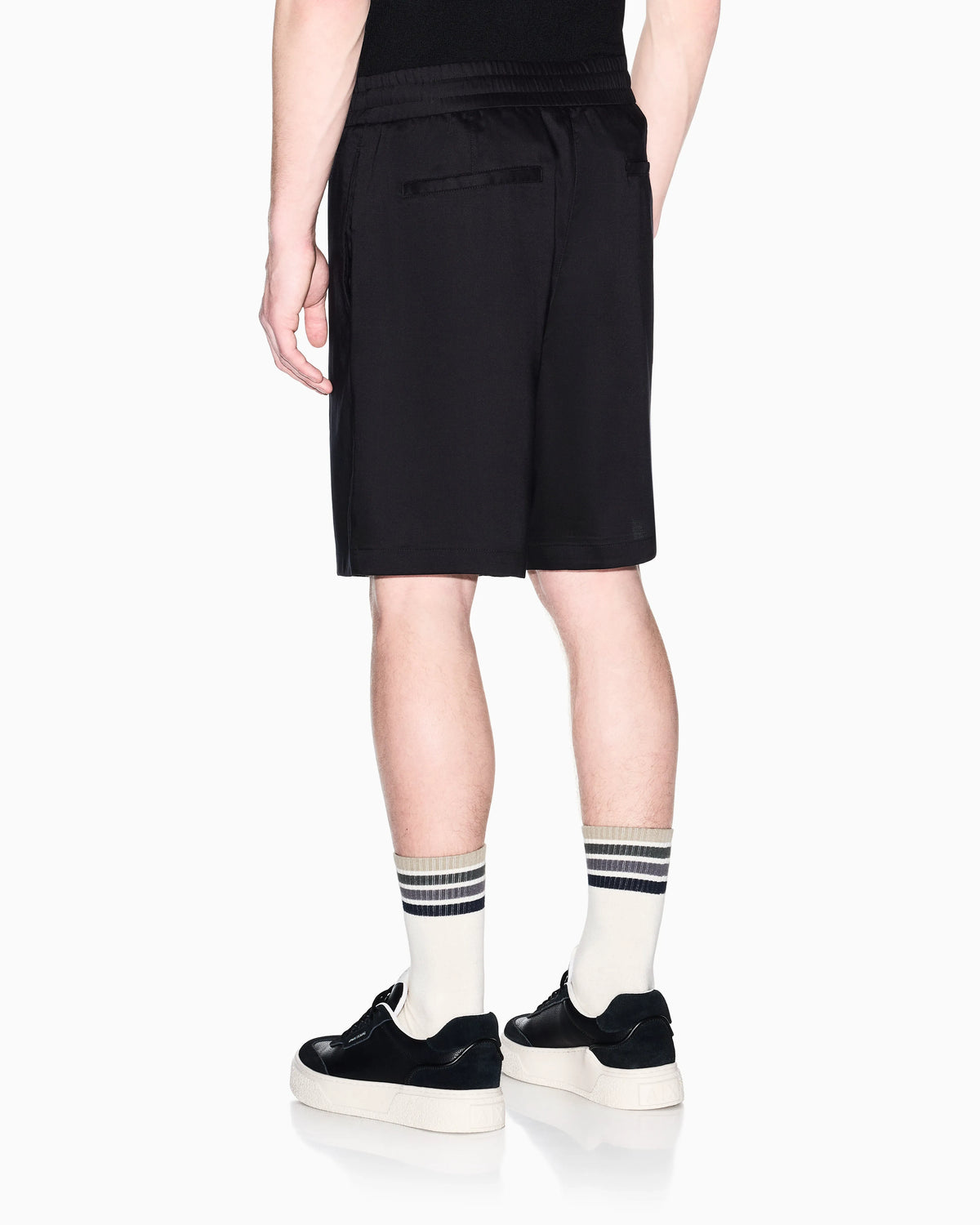 Lightweight Oxford Bermuda Shorts