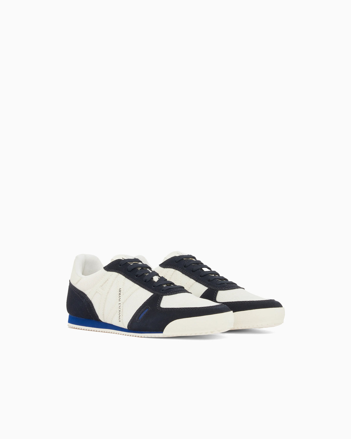 Lace-up sneakers in suede and mesh with a rubber sole