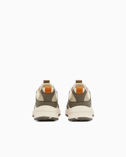 Sneakers in microsuede and mesh