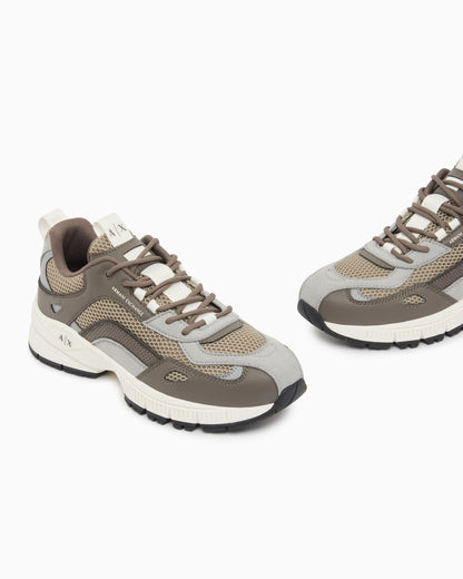 Sneakers in microsuede and mesh