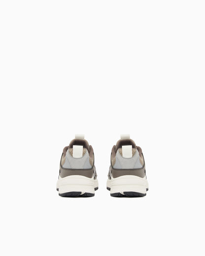 Sneakers in microsuede and mesh