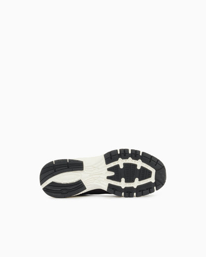 Sneakers in microsuede and mesh