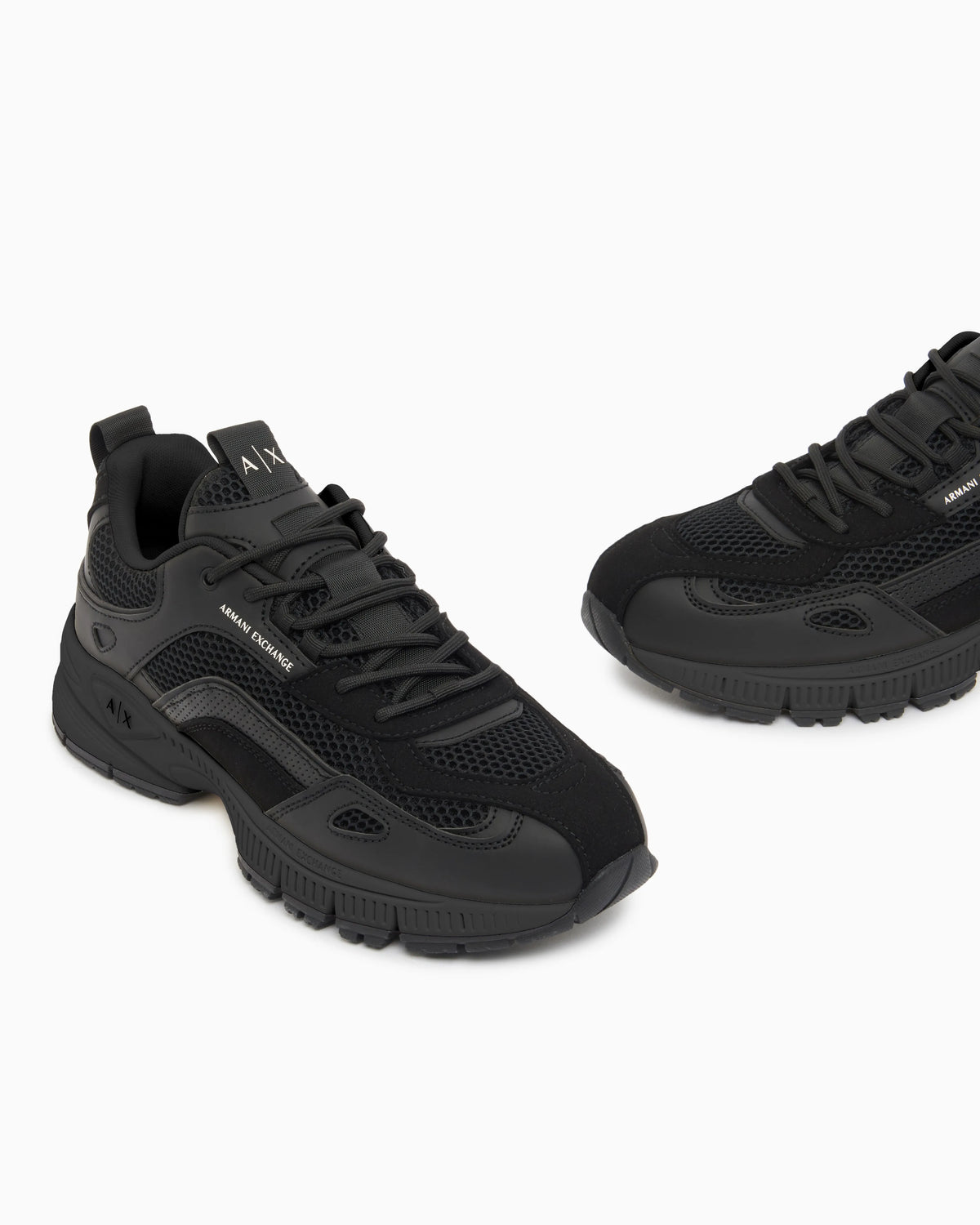 Sneakers in microsuede and mesh