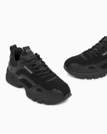 Sneakers in microsuede and mesh