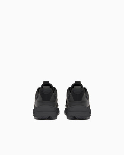 Sneakers in microsuede and mesh