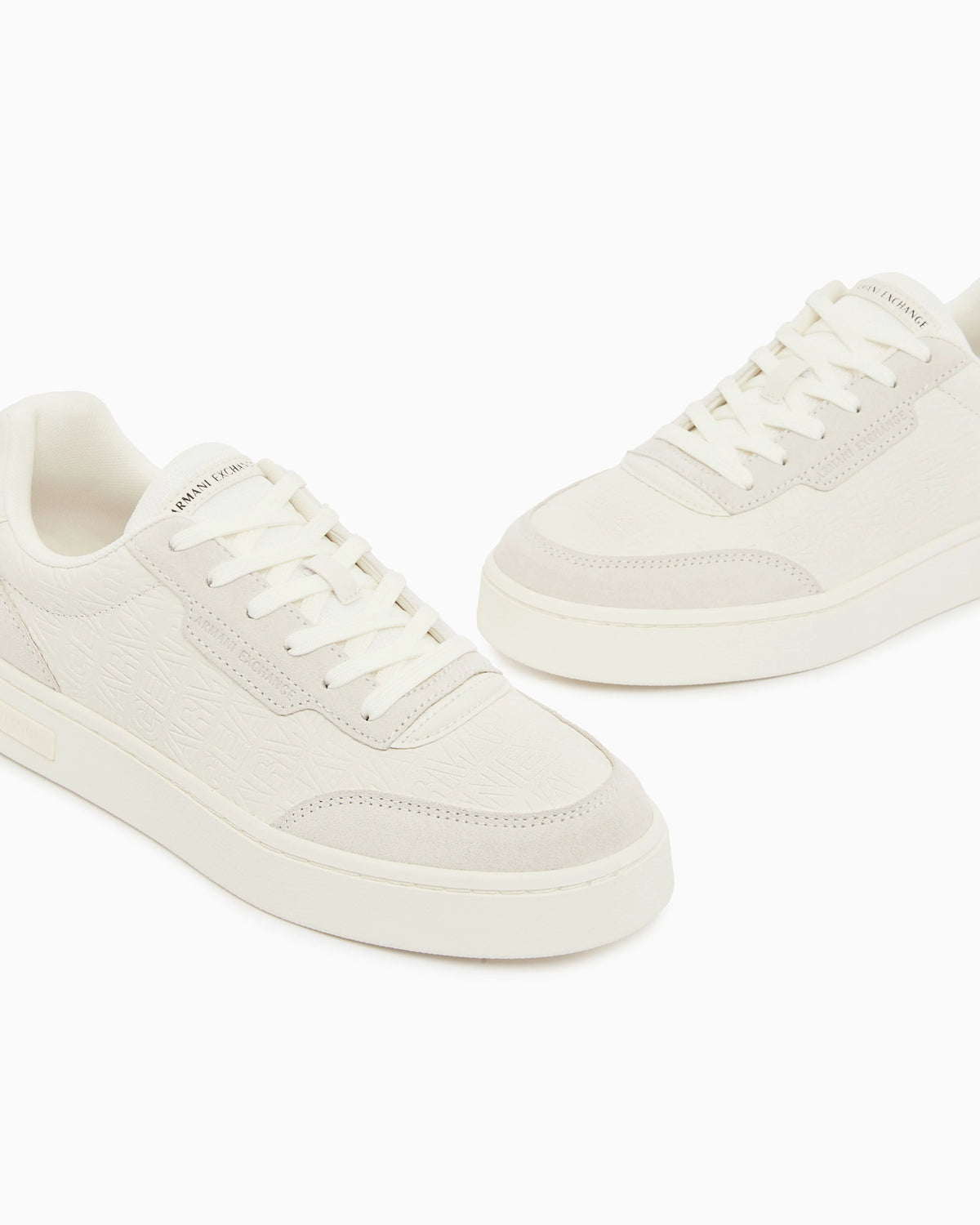 Urban leather sneakers with suede inserts