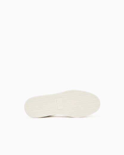 Urban leather sneakers with suede inserts