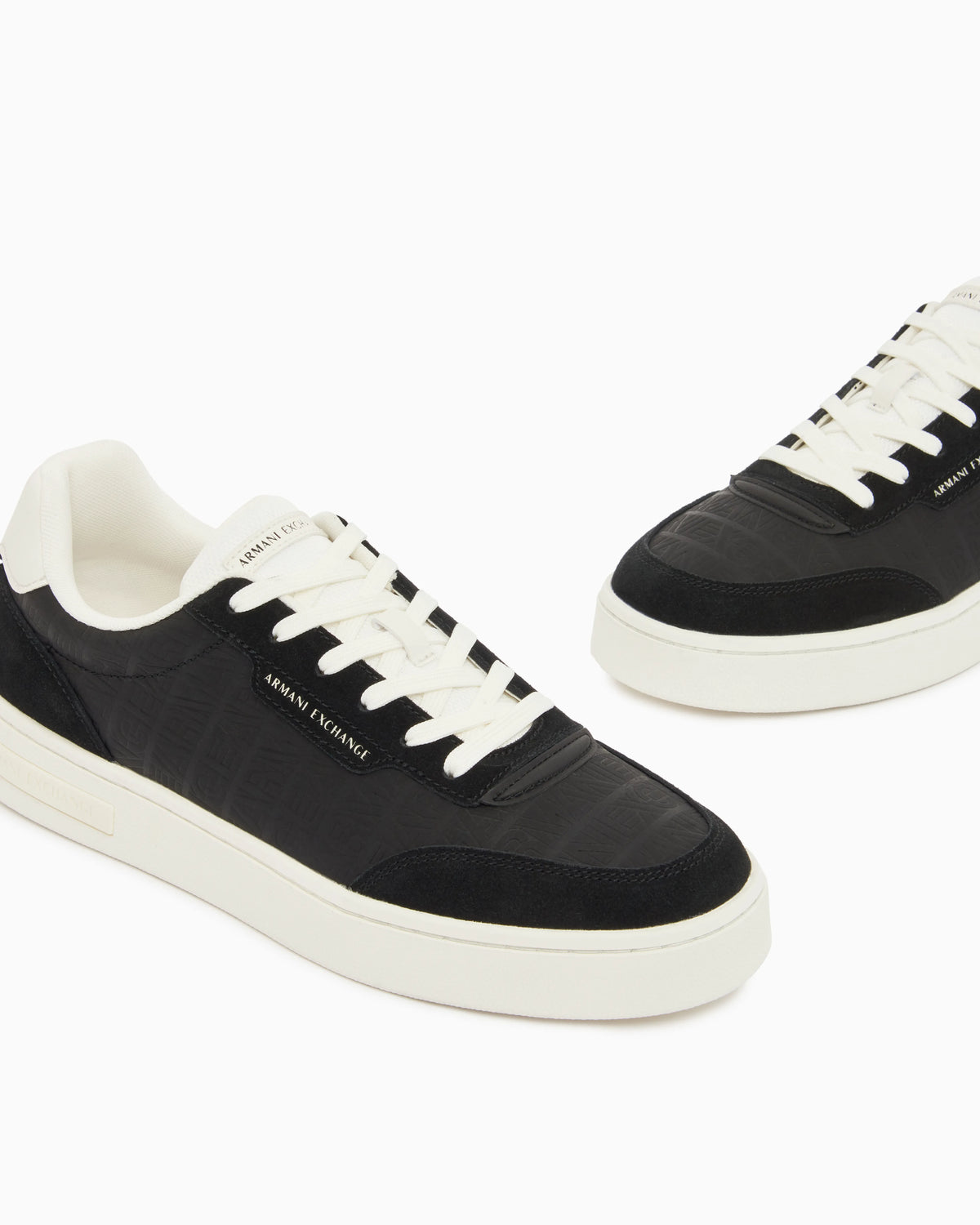 Urban leather sneakers with suede inserts